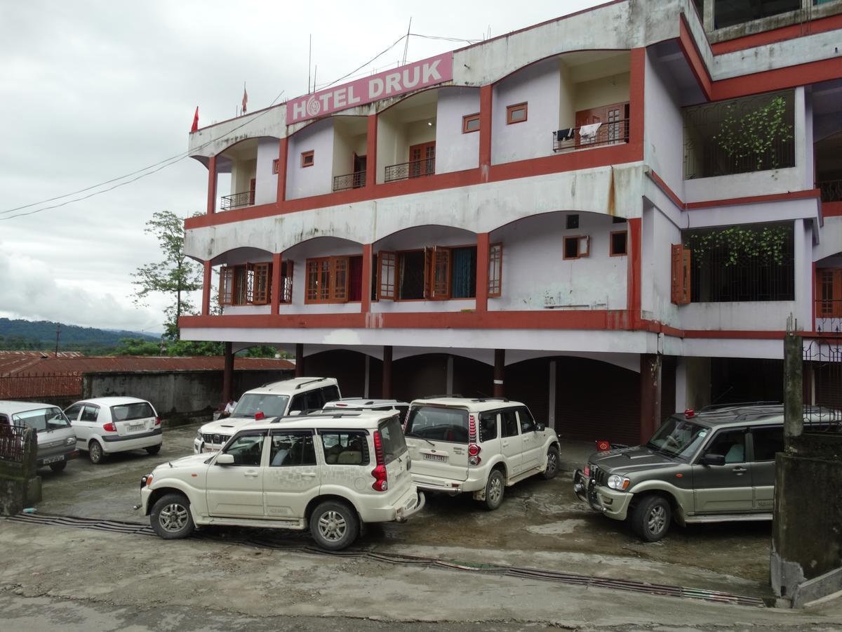 Hotel Druk Bhalukpung Екстер'єр фото